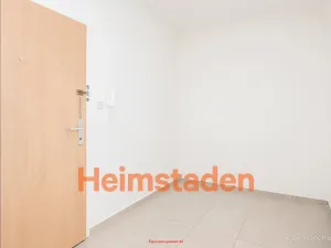 Pronájem bytu 1+kk, Havířov - Město, Hlavní třída, 21 m2