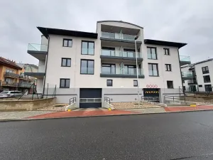 Pronájem bytu 1+kk, Přezletice, Pod Zahrady, 47 m2