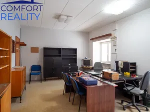 Prodej komerční nemovitosti, Suchdol nad Odrou, Komenského, 1900 m2