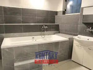 Pronájem obchodního prostoru, Kaplice, Tržní, 142 m2