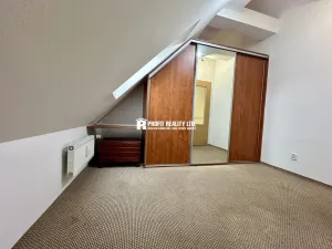 Prodej bytu 2+kk, Beroun, Náměstí Joachima Barranda, 57 m2