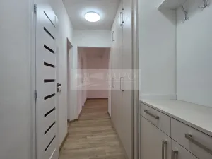 Pronájem bytu 2+1, Chomutov, Sluneční, 51 m2