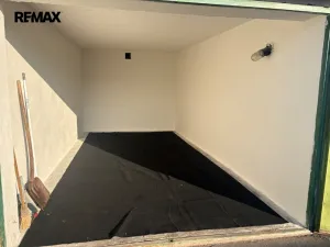 Pronájem garáže, Hradec Králové, Bratří Štefanů, 17 m2
