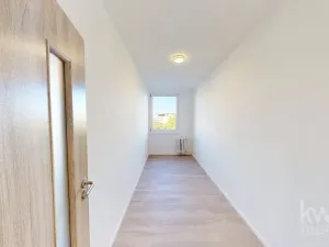 Pronájem bytu 3+kk, Praha - Modřany, Plevenská, 64 m2