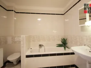 Prodej bytu 2+1, Liberec - Liberec XXXIII-Machnín, Rynoltická, 67 m2