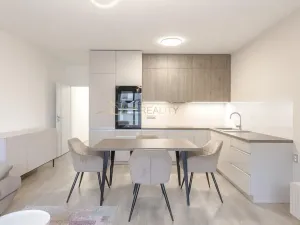 Pronájem bytu 2+kk, Olomouc, Věry Pánkové, 61 m2