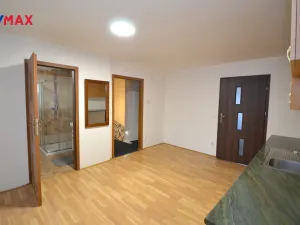 Pronájem bytu 2+kk, Olomouc, Čelakovského, 42 m2