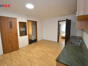 Pronájem bytu 2+kk, Olomouc, Čelakovského, 42 m2