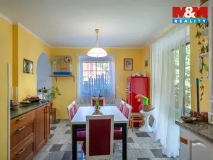 Prodej chalupy, Hajany, 285 m2