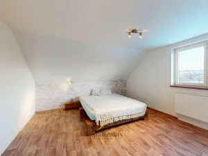 Prodej rodinného domu, Senička, 153 m2