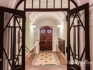 Pronájem bytu 2+kk, Praha - Staré Město, Kaprova, 60 m2