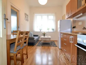 Pronájem bytu 2+kk, Praha - Libeň, U libeňského pivovaru, 40 m2