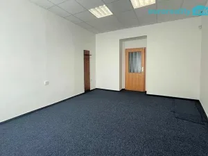 Pronájem kanceláře, Mariánské Lázně, třída Vítězství, 23 m2