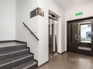 Pronájem bytu 2+kk, Praha, Saarinenova, 51 m2