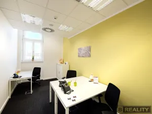 Pronájem kanceláře, Praha - Nové Město, náměstí I. P. Pavlova, 60 m2