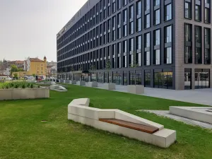 Pronájem kanceláře, Praha - Karlín, Sokolovská, 800 m2