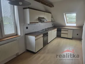 Pronájem bytu 3+1, Opava - Předměstí, třída Spojenců, 80 m2