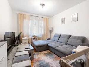 Pronájem bytu 2+1, Praha - Břevnov, Na Petřinách, 58 m2