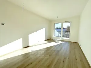 Pronájem bytu 1+kk, České Budějovice - České Budějovice 2, Na Zlaté stoce, 28 m2