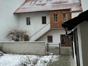 Pronájem bytu 1+1, Mělník, náměstí Míru, 49 m2