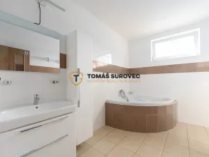 Prodej rodinného domu, Zlín, K Luhám, 277 m2