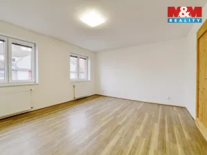 Prodej bytu 4+1, Cheb, Májová, 110 m2