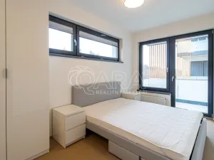 Pronájem bytu 2+kk, Praha - Malešice, Azzoniho, 51 m2