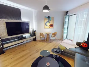 Pronájem garážového stání, Praha - Strašnice, Ramonova, 64 m2