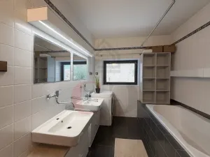 Prodej rodinného domu, Tymákov, 188 m2