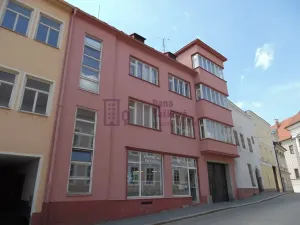 Pronájem bytu 2+1, Jindřichův Hradec, Komenského, 70 m2