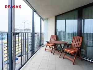 Prodej bytu 1+kk, Praha - Žižkov, Ke kapslovně, 38 m2