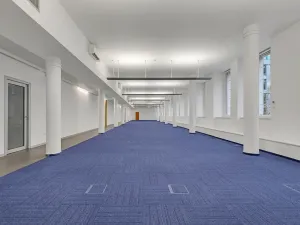 Pronájem kanceláře, Praha - Karlín, Křižíkova, 416 m2