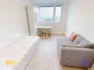 Pronájem bytu 3+1, Zlín, Na Honech I, 70 m2