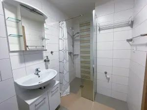 Pronájem bytu 1+kk, Praha - Vršovice, Sevastopolská, 34 m2