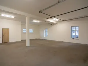 Pronájem skladu, Trutnov - Bojiště, Svojšova, 95 m2
