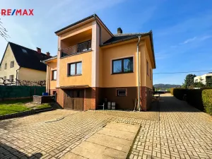 Prodej rodinného domu, Komárov, Sokolská, 300 m2