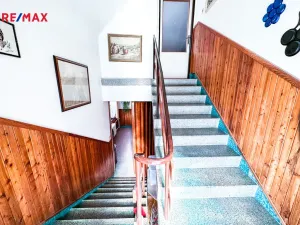 Prodej rodinného domu, Komárov, Sokolská, 300 m2