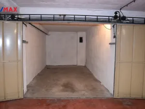 Pronájem garáže, Olomouc, Heyrovského, 14 m2