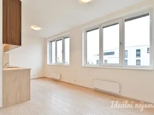 Pronájem bytu 1+kk, Brno - Bystrc, Markůvky, 25 m2