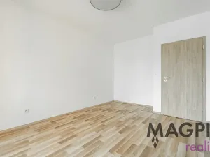 Prodej bytu 2+kk, Praha - Uhříněves, Oty Bubeníčka, 45 m2