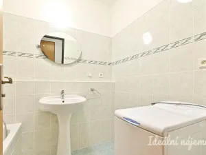 Pronájem bytu 2+kk, Brno, Majdalenky, 63 m2