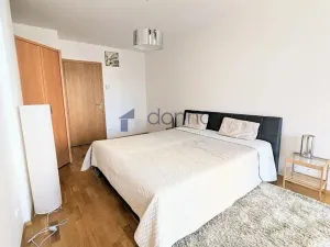 Pronájem bytu 2+kk, Praha, Ke kapslovně, 69 m2