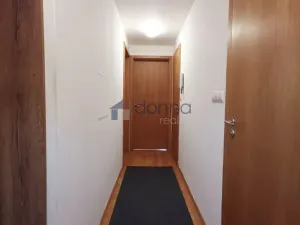 Pronájem bytu 2+kk, Praha, Ke kapslovně, 69 m2