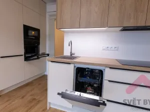 Pronájem bytu 1+kk, Praha - Žižkov, Šrámkové, 34 m2