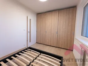 Pronájem bytu 2+kk, Praha - Řepy, Laudova, 62 m2