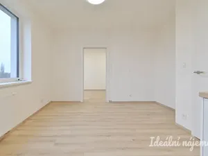 Pronájem bytu 2+kk, Brno, Jižní, 36 m2