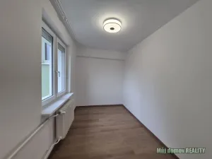 Pronájem bytu 2+kk, Praha - Holešovice, Vrbenského, 40 m2