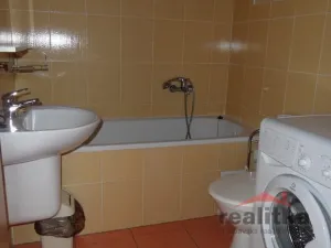 Pronájem bytu 2+kk, Opava - Předměstí, třída Spojenců, 46 m2