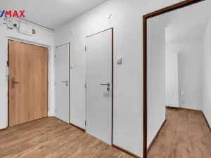 Prodej bytu 3+1, Hradec Králové, Smetanovo nábřeží, 66 m2