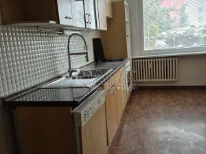 Pronájem bytu 3+1, Praha - Troja, Svídnická, 74 m2